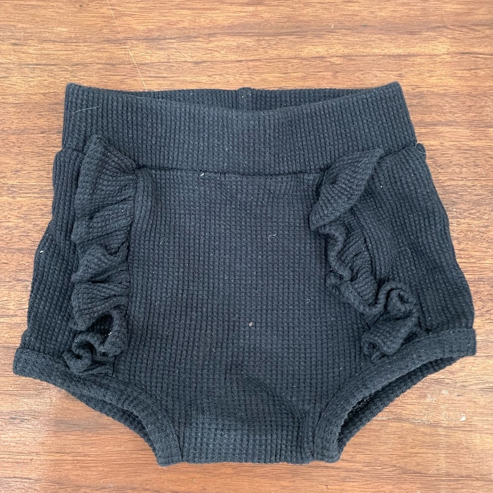 Kate Quinn black bloomers sz 3-6 months